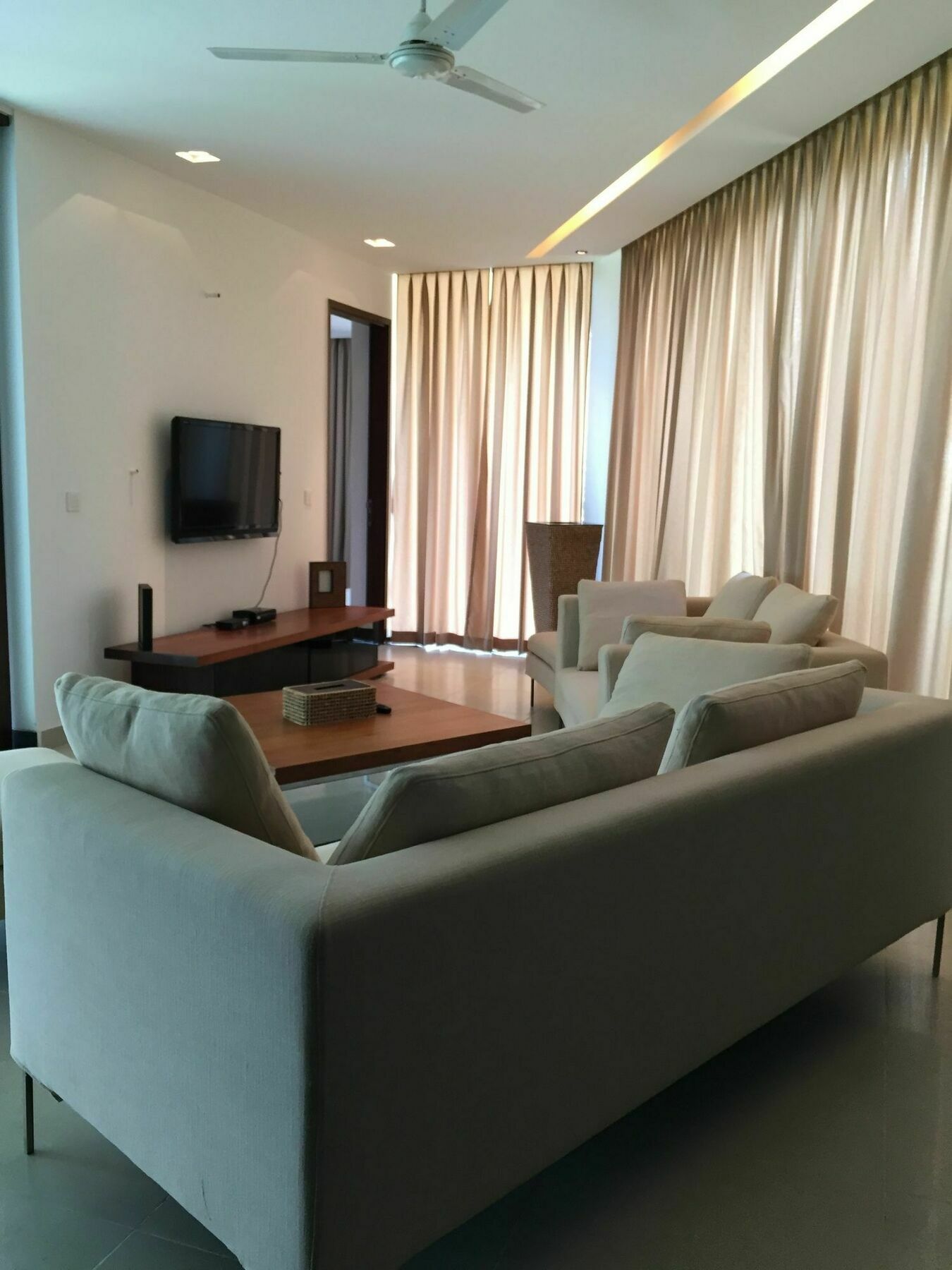 Calem Grove Hotell Candolim Eksteriør bilde